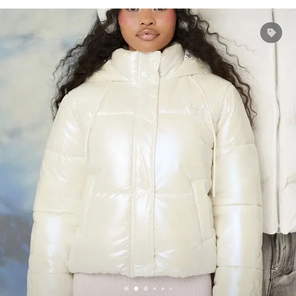 Forever 21  Hello Kitty Shiny Cream Puffer Jacket - Picture 1 of 6